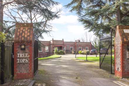 Treetops, Caversham Heights, Reading, Image 1