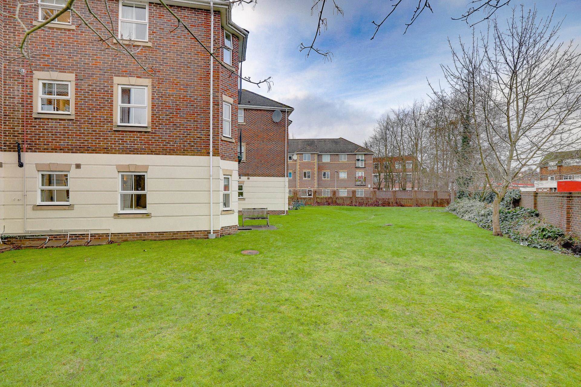 Abbotsmead, Caversham,, Image 9