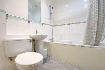 Abbotsmead, Caversham,, Image 8