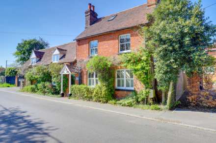5 Bedroom Detached, Sedgewell Road, Sonning Common, South Oxfordshire
