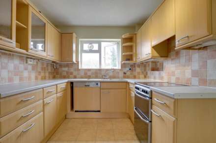 Orchard Avenue, Sonning Common, South Oxfordshire, Image 8