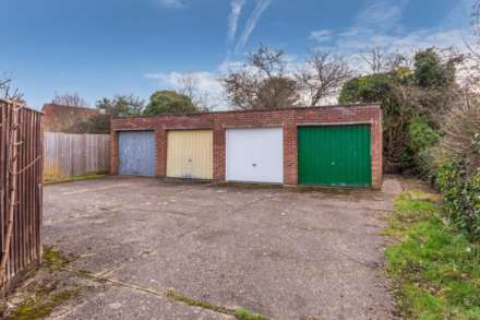 Appletree Close, Sonning Common, South Oxfordshire, Image 16