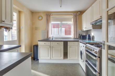 Appletree Close, Sonning Common, South Oxfordshire, Image 6