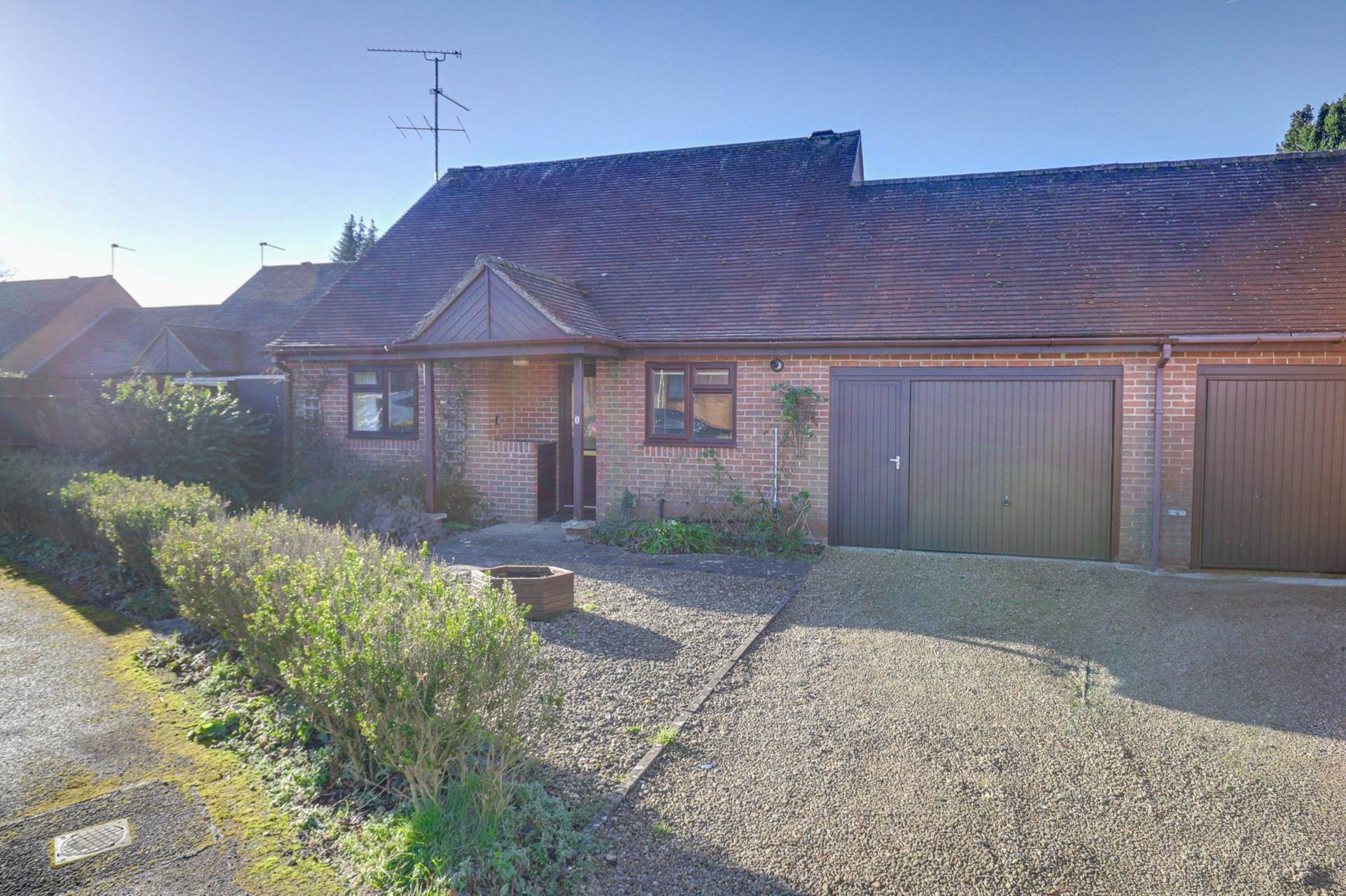 Essex Way, Sonning Common,South Oxfordshire, Image 1