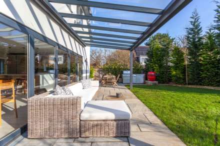 Campestrie House, Rokeby Drive, Tokers Green, Nr Reading, Image 34