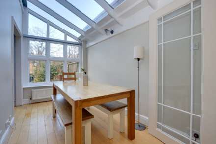 Harrogate Road, Caversham Heights, Reading, Image 9