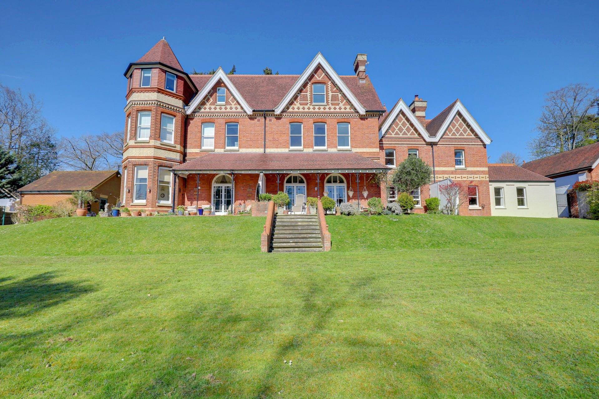 Upper Warren Avenue, Caversham Heights, Reading, Image 2