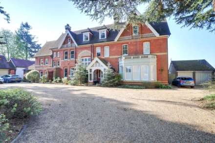 Upper Warren Avenue, Caversham Heights, Reading, Image 1