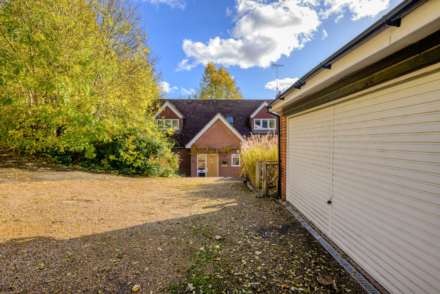 Gravel Hill, Peppard Common, Henley-on-Thames, South Oxfordshire, Image 22