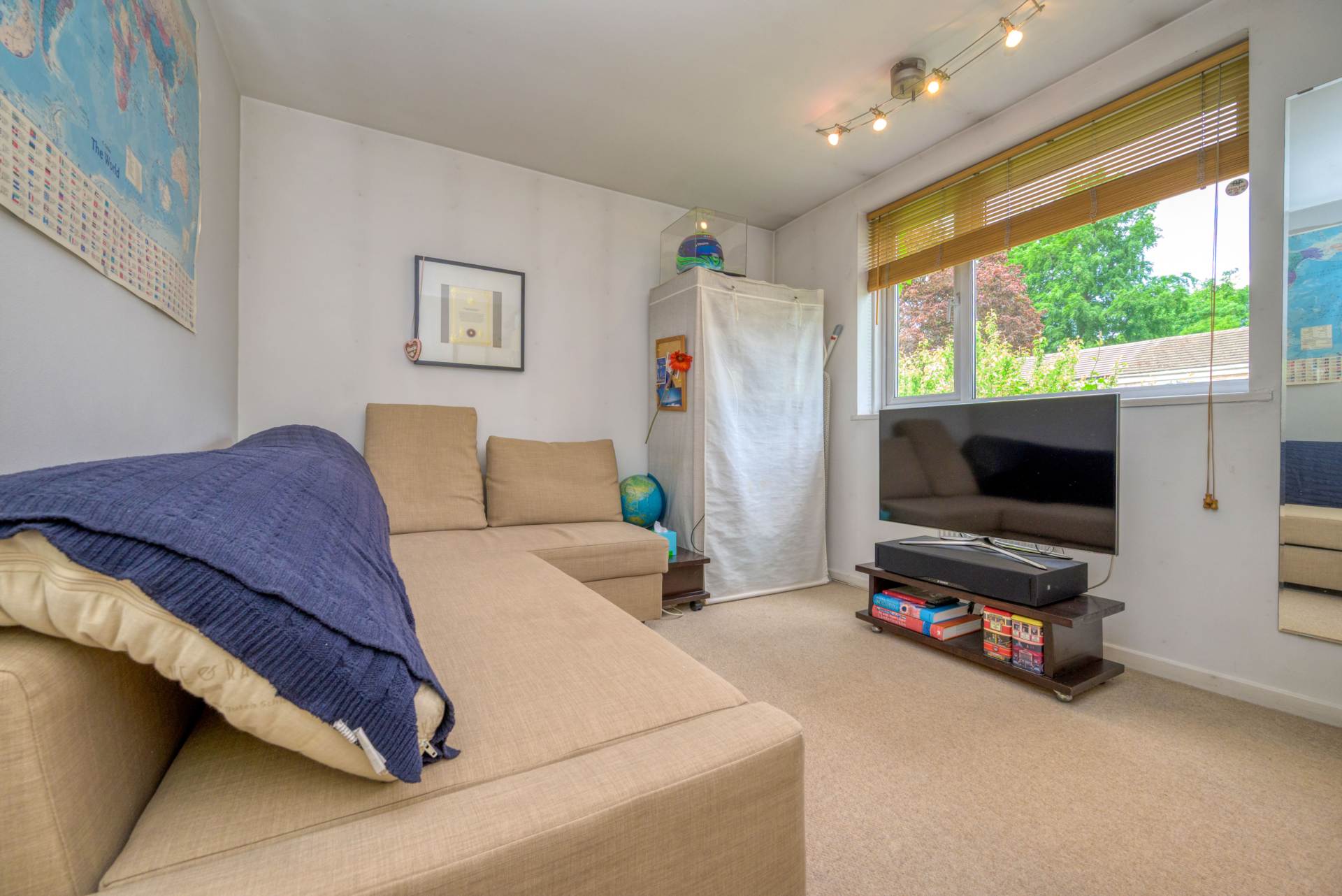 Earlsfield Close, Caversham Park Village, Reading, Image 20