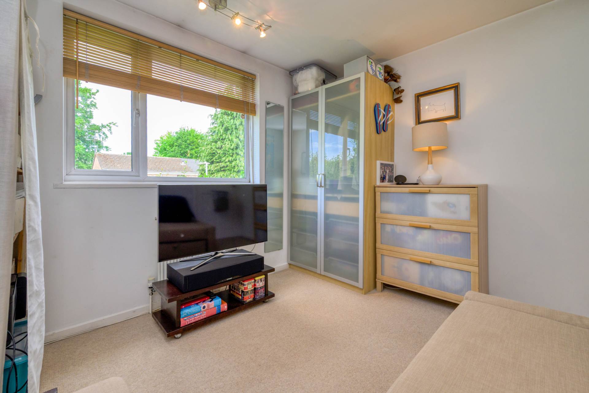 Earlsfield Close, Caversham Park Village, Reading, Image 21