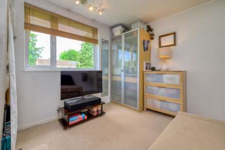 Earlsfield Close, Caversham Park Village, Reading, Image 21