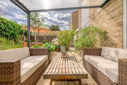 Earlsfield Close, Caversham Park Village, Reading, Image 24