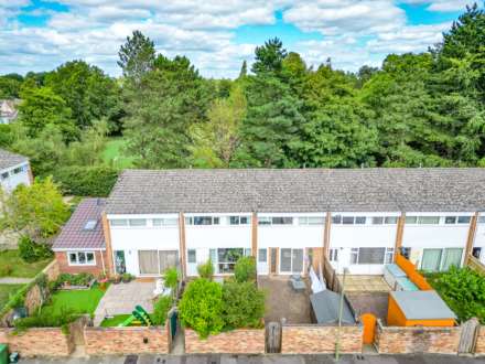 Elm Court, Sonning Common, Image 1