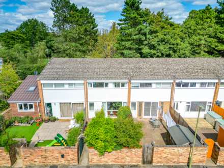 Elm Court, Sonning Common, Image 17