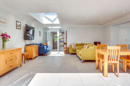 The Post House, Tokers Green Lane, Kidmore End, South Oxfordshire, Image 19