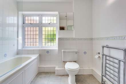 The Post House, Tokers Green Lane, Kidmore End, South Oxfordshire, Image 25