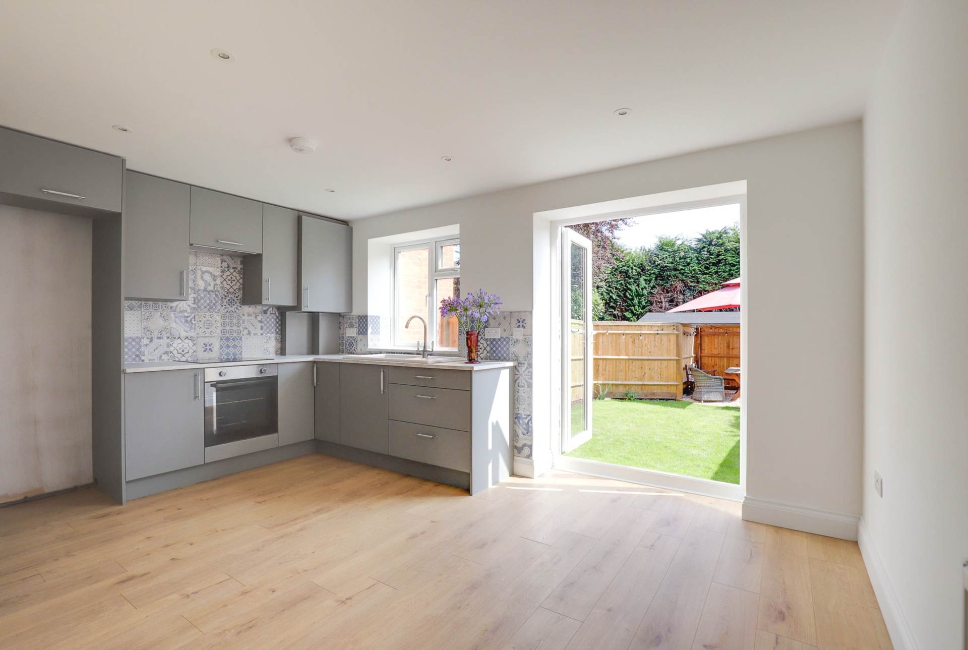 Wood Lane Close, Reading, Image 4