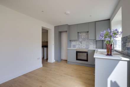 Wood Lane Close, Reading, Image 15