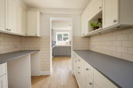 Wood Lane Close, Reading, Image 16