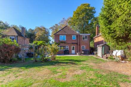 Copse End, Woodlands Road, Sonning Common, South Oxfordshire, Image 10