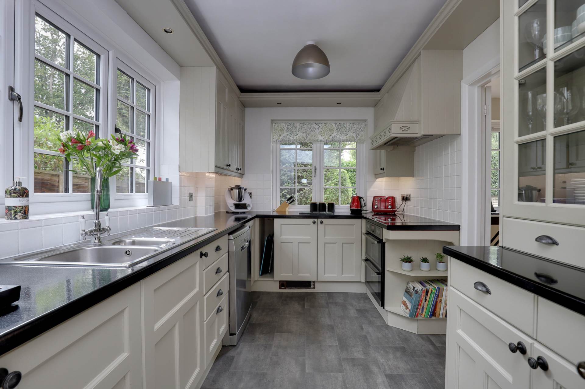 Grosvenor Road, Caversham, Reading, Image 3