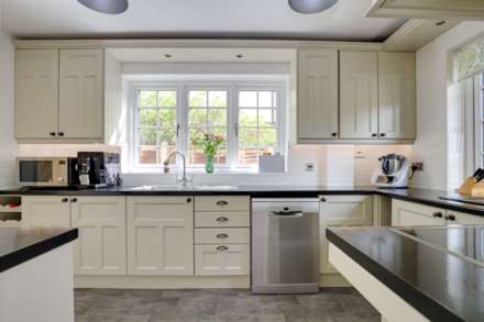 Grosvenor Road, Caversham, Reading, Image 17