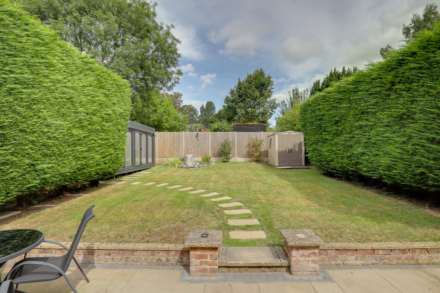 Grosvenor Road, Caversham, Reading, Image 2