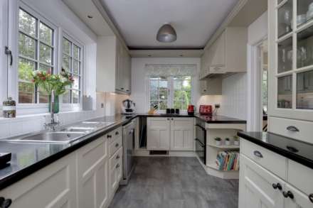 Grosvenor Road, Caversham, Reading, Image 3