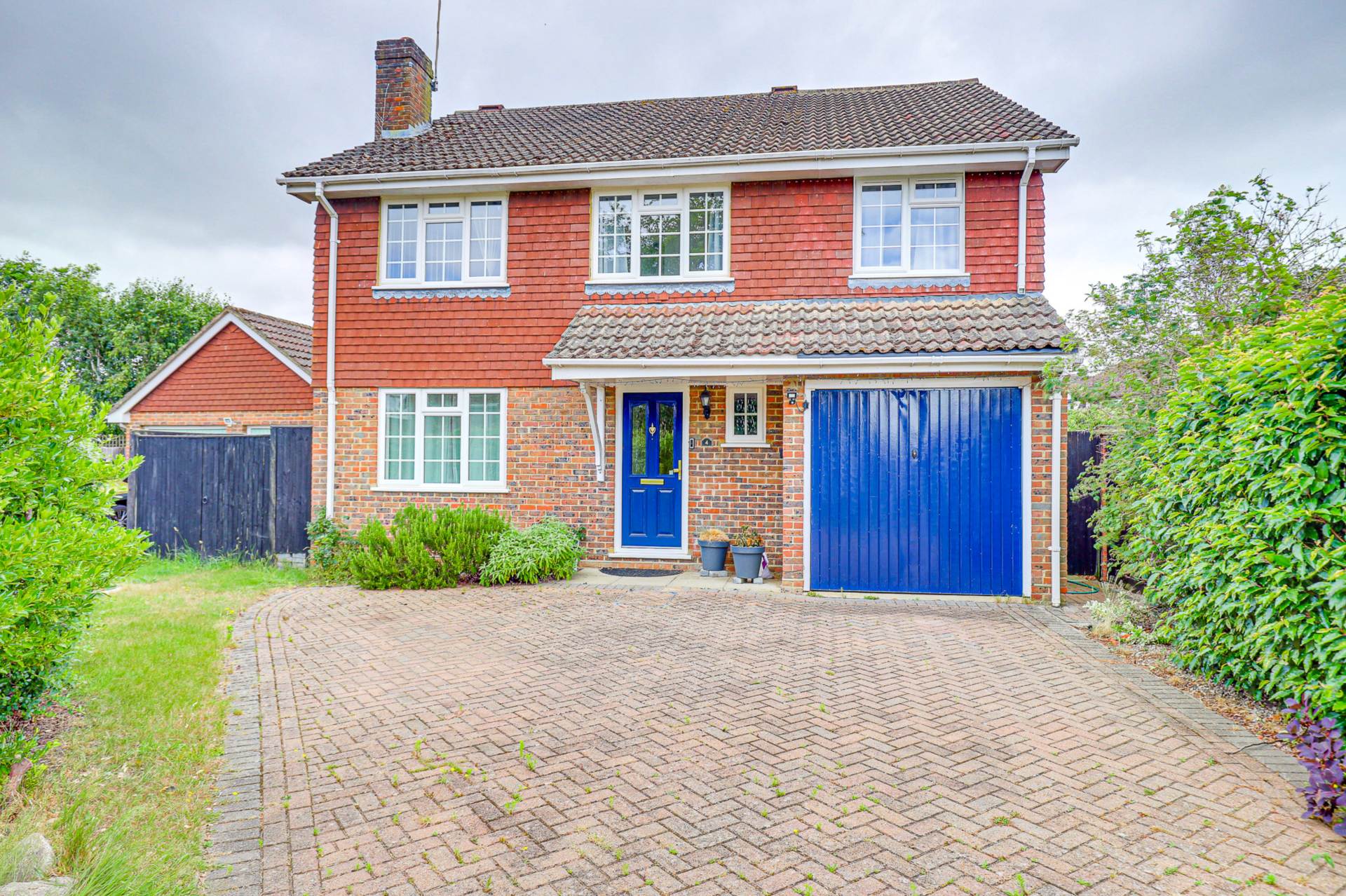 Grangely Close, Calcot, Image 1