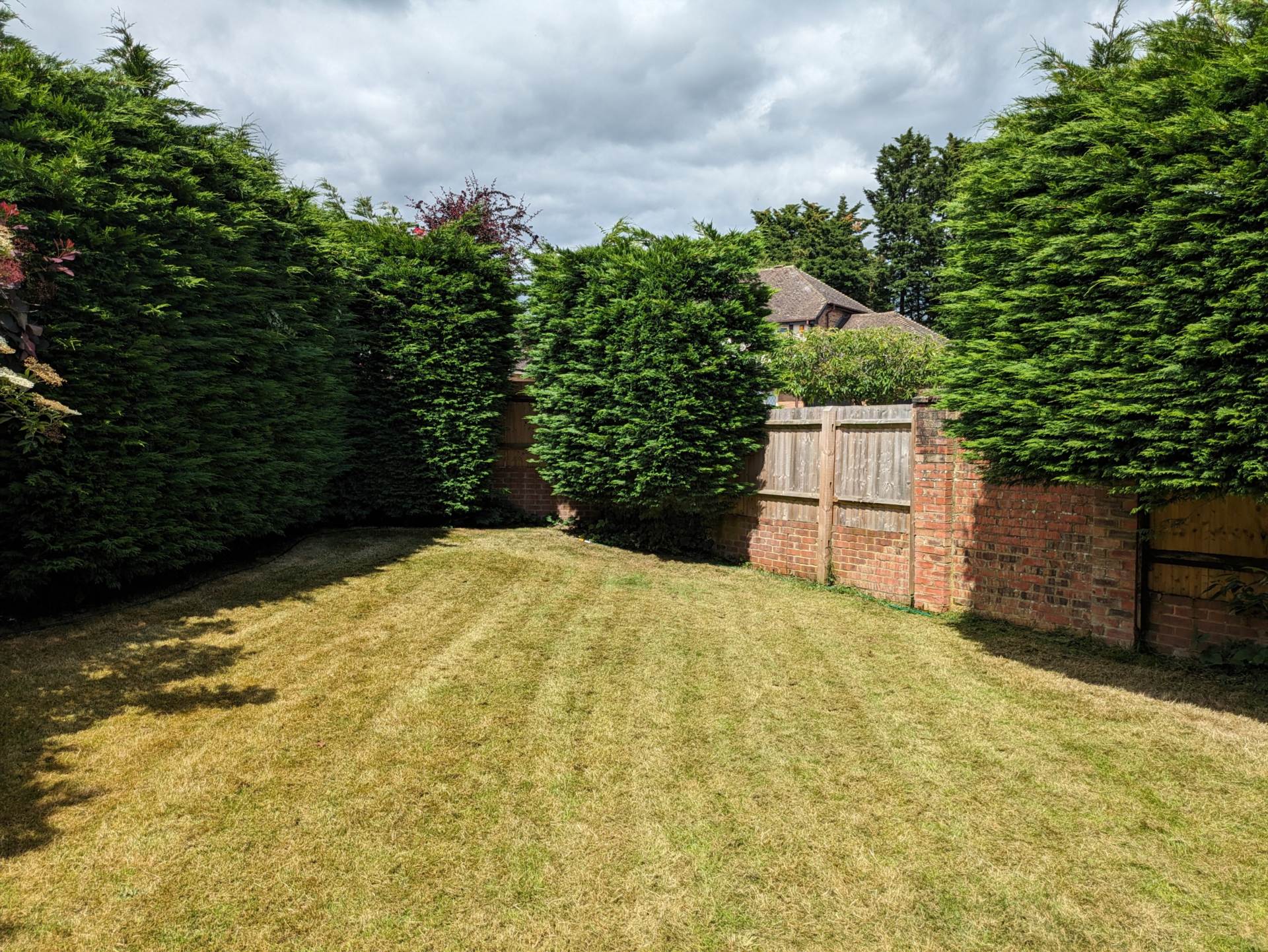 Grangely Close, Calcot, Image 13