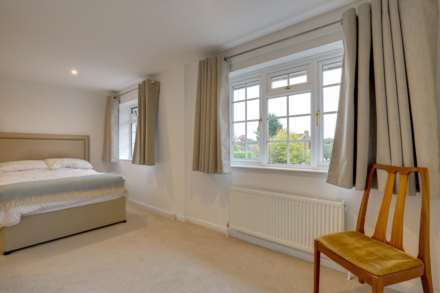 Grangely Close, Calcot, Reading, Image 14