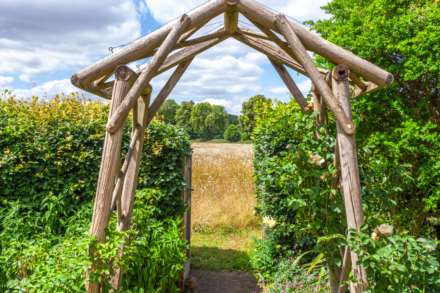 Tokers Green Lane, Kidmore End, South Oxfordshire, Image 32