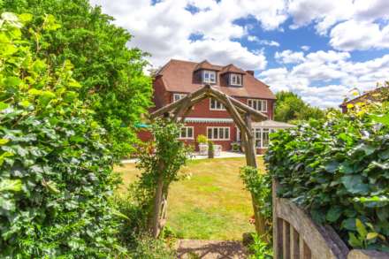Tokers Green Lane, Kidmore End, South Oxfordshire, Image 34