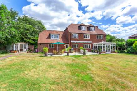 Tokers Green Lane, Kidmore End, South Oxfordshire, Image 35