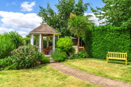 Tokers Green Lane, Kidmore End, South Oxfordshire, Image 36