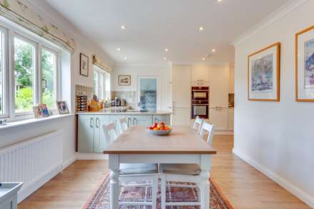 Tokers Green Lane, Kidmore End, South Oxfordshire, Image 6