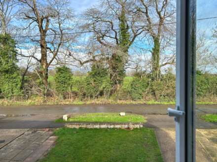 Blounts Court Road, Sonning Common, South Oxfordshire, Image 4