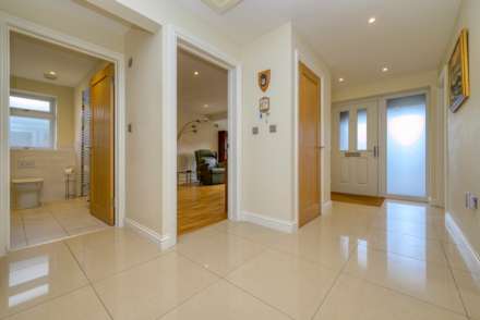 Wood Lane, Sonning Common, South Oxfordshire, Image 3