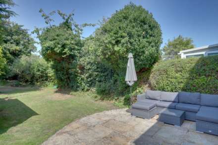 Grove Road, Sonning Common, South Oxfordshire, Image 27