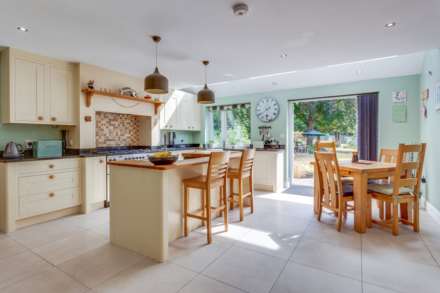 Willow House, Tokers Green Lane, Kidmore End, South Oxfordshire, Image 4