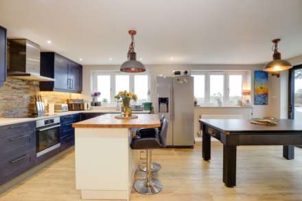 Shamrock, Port Hill, Henley On Thames, Image 12