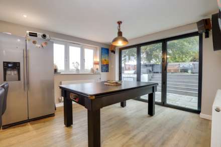 Shamrock, Port Hill, Henley On Thames, Image 13