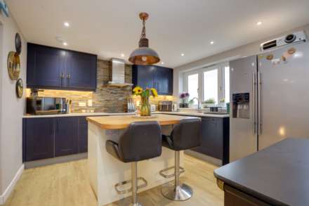 Shamrock, Port Hill, Henley On Thames, Image 14