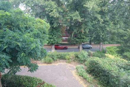 Park Side Road, Reading, Image 15