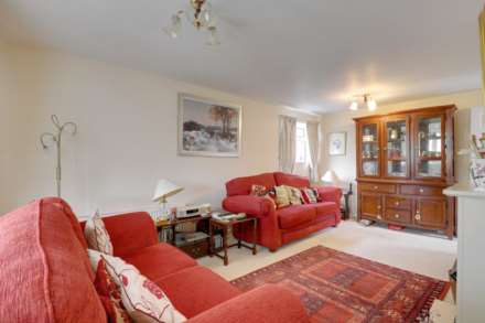 Ilex Close, Sonning Common, South Oxfordshire, Image 3