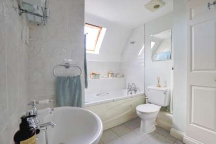 Peppard Road, Sonning Common, South Oxfordshire, Image 14