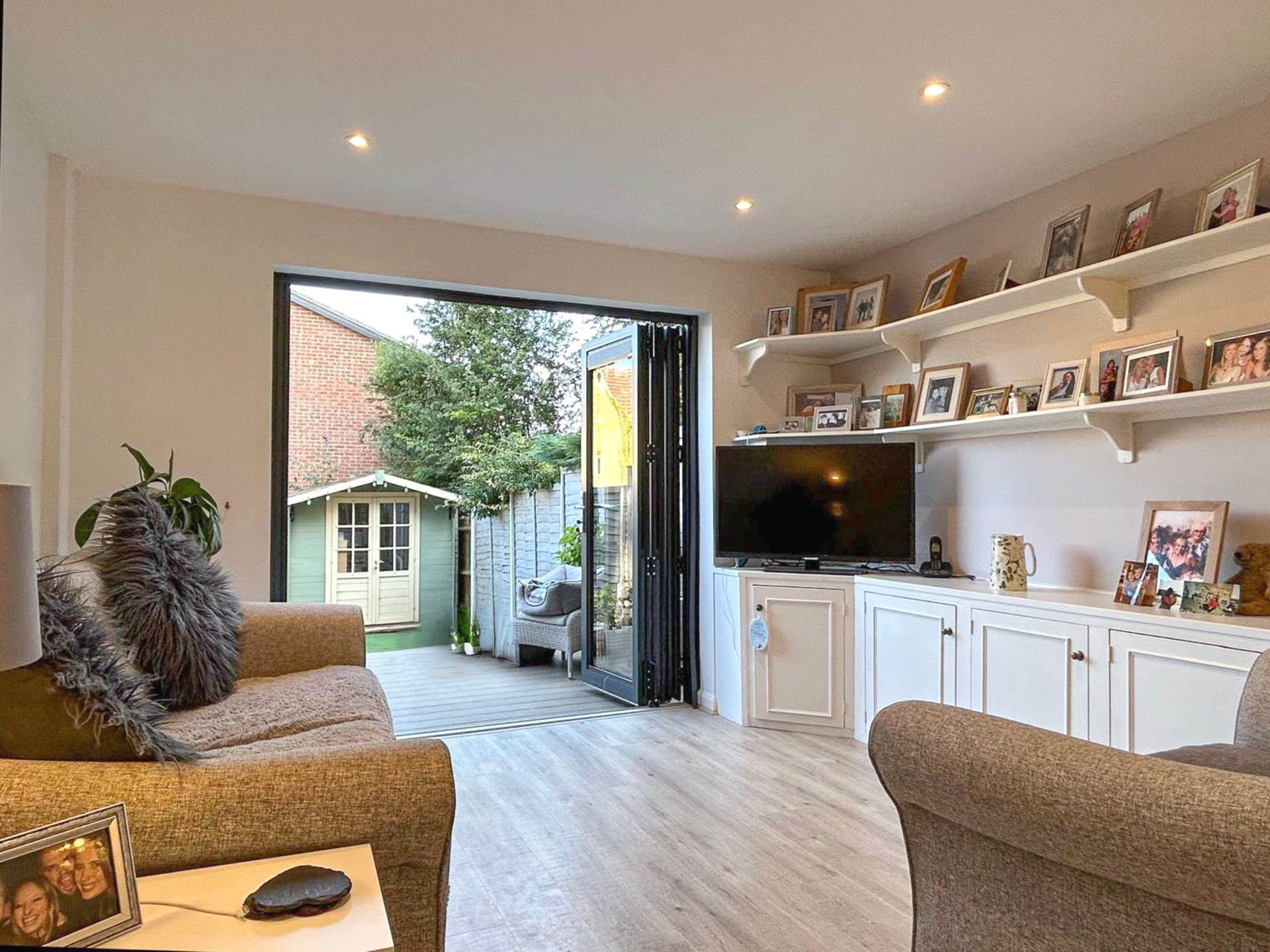 Fleetham Gardens, Lower Earley, Reading, Image 5