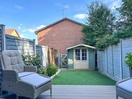 Fleetham Gardens, Lower Earley, Reading, Image 2