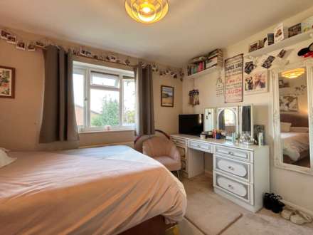 Fleetham Gardens, Lower Earley, Reading, Image 8